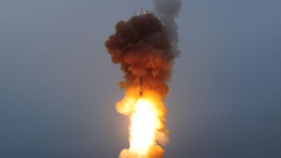 ​俄罗斯反导开始起步，美国再次挥舞核大棒，试射洲际导弹发起反击