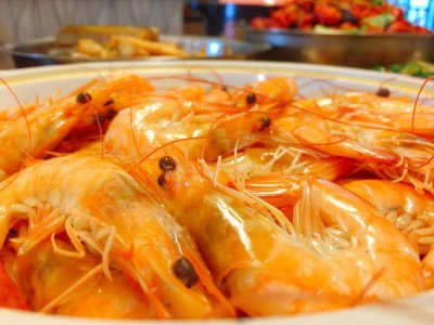 ​才知道，白灼虾要煮几分钟，大厨：牢记这3点，虾肉鲜嫩无腥味