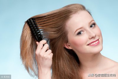 ​梳子用什么材质的对头发好(用哪种梳子梳头发最好)