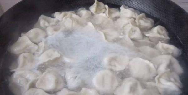速冻水饺怎么煮,如何正确煮速冻饺子图3