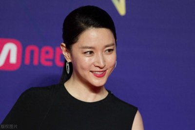 ​韩国十大童颜女星，分享独特的护肤秘诀，帮助你的皮肤延缓衰老
