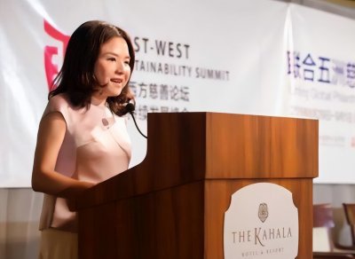 ​何巧女：浙江女首富身价300亿，赴美豪捐96亿，却在国内欠债200亿