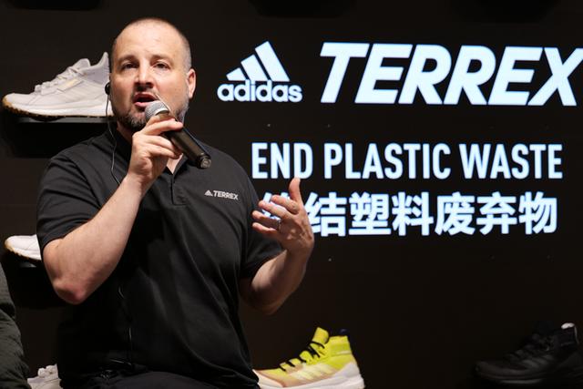 adidas户外运动旗舰店（adidasTERREX旗舰店开业开启可持续户外服饰）(11)
