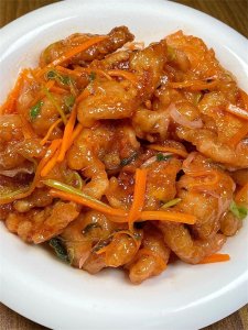 ​酸甜爽口，酥脆诱人！跟着教程，轻松掌握锅包肉的制作技巧！