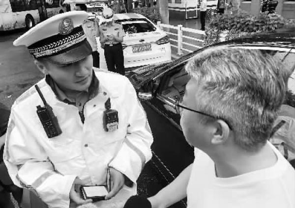 上海电子驾照行驶证正式启用（上海启用电子驾照）(1)