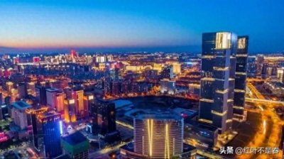 ​众多人在KTV包厢的洗手间与陪酒女发生性关系，是否构成犯罪