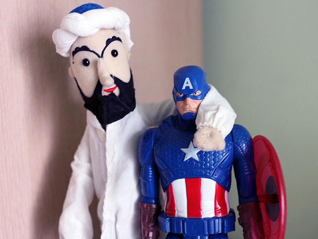 篮球队玩偶（当美队遇见他会怎样）(12)