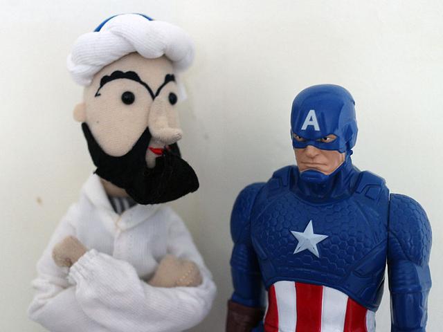 篮球队玩偶（当美队遇见他会怎样）(2)