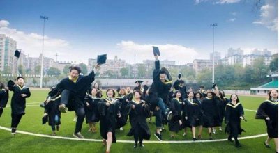 ​国内四所实力很牛的学院,毕业生就业不用发愁,甚至能直接当干部