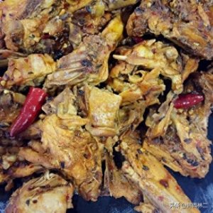 ​鲁西名吃-孜然炒鸡架