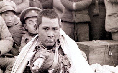 ​辽沈战役黄达宣俘获一小兵，后来此人却成了他的上司，他是谁？