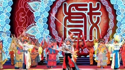 ​奚美娟尚长荣如何评奖，计镇华黄豆豆因何获奖，明年评委最看重什么？