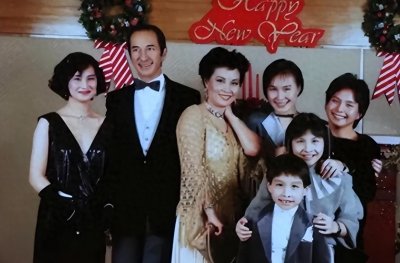 ​赌王二房太缺男丁了，只有一个孙女，以后能继承多少财产都数不清