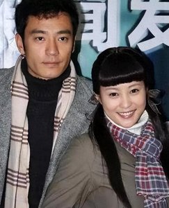 ​与郝蕾闪婚，为何离婚后却屡泼脏水内涵前妻，李光洁都做了什么？