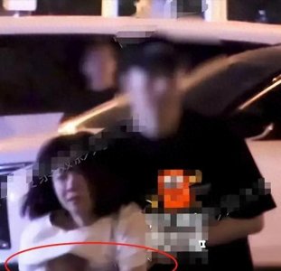 大瓜！知名娱记爆内娱小花夜会三男，“一摸二拉三捏”冲上热搜！