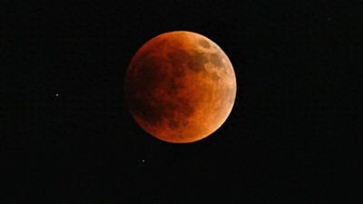 ​血月和月食有什么区别？