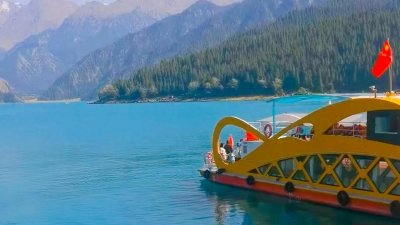 ​天山天池宁静与壮美