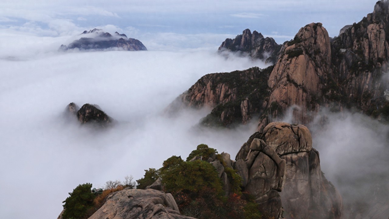黄山位于安徽省南部黄山市黄山区境内