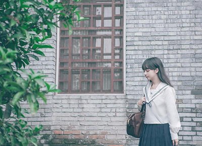 ​椅子上爱爱用哪种姿势更好？