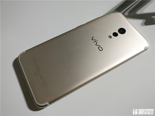 今年最流行几款手机（出街回头率百分百的5款热门手机）(12)