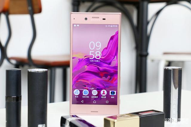 今年最流行几款手机（出街回头率百分百的5款热门手机）(14)