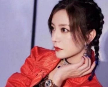 ​赵薇终于发文了