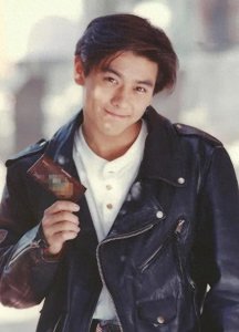 ​林志颖大儿子kimi照暴露，那个可爱的小孩还是马不停蹄地长大了