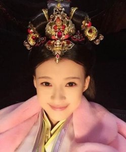 ​芈瑶来头大！芈月传中造型乖巧甜美 扮演者孙怡曾多次担纲女一号