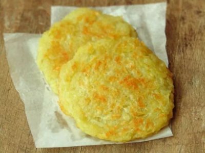​1个土豆就能做的美味煎饼，金黄喷香，太好吃了！