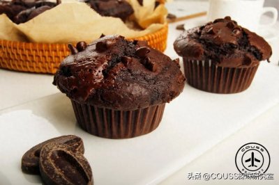 ​星巴克同款巧克力麦芬蛋糕，超浓郁口感，自己在家就能做