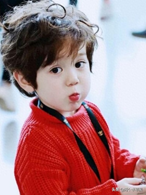 《二十不惑》演员身高：关晓彤172，卜冠今162，而他一米五