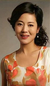 ​王茜华：病痛中的凤凰涅槃，演艺之光永不熄灭