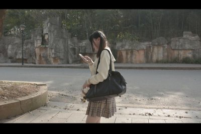 ​陈赫火锅店，陈赫火锅店遭网友爆料吃出蠕动蛆虫