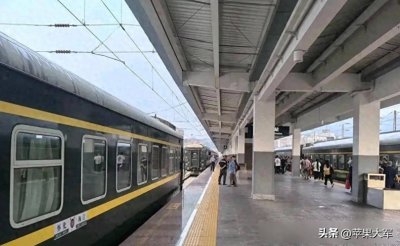 ​K1374_5怀化至上海松江，4月1日起将改为石门县北站始发