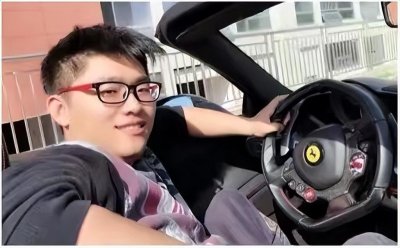 ​企鹅一哥跳槽，新平台引发全网猜测！王稳健或与骚男同平台开黑？