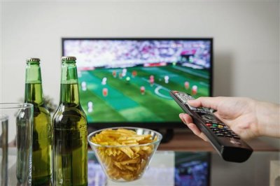 ​中国制造全球75%电视！人大代表谈电视开机率不高 靠优秀内容、会员干的好事